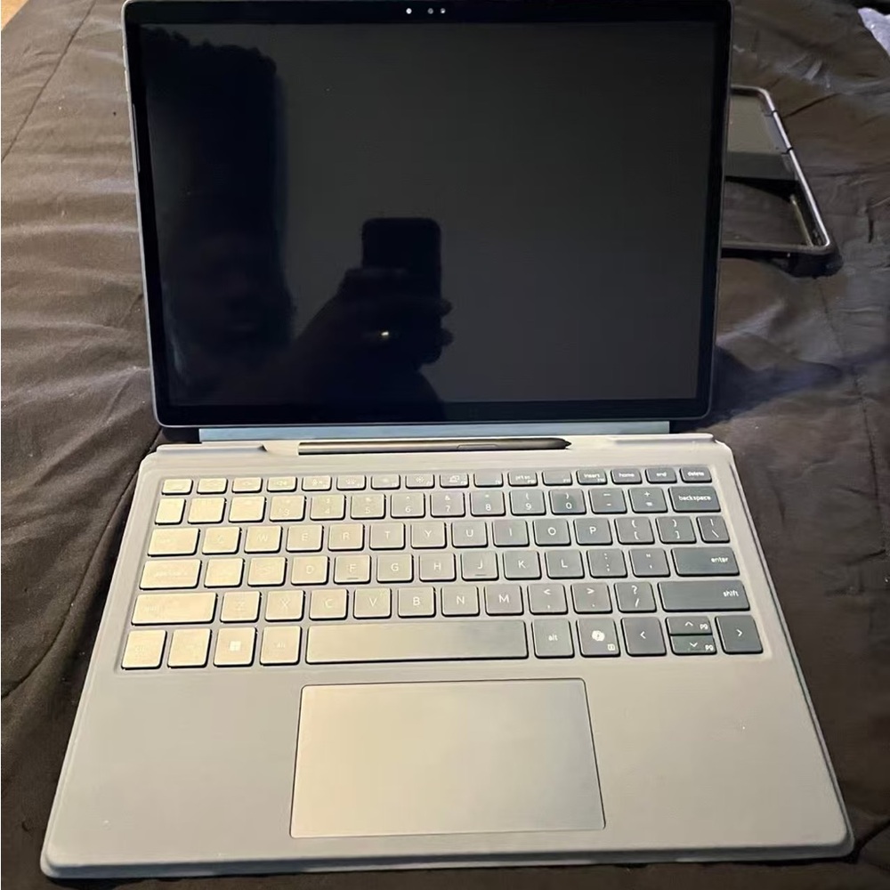 Dell Latitude 7350 Detachable 2-in-1 Laptop Tablet Sim 5G Cellular(2024)Touch